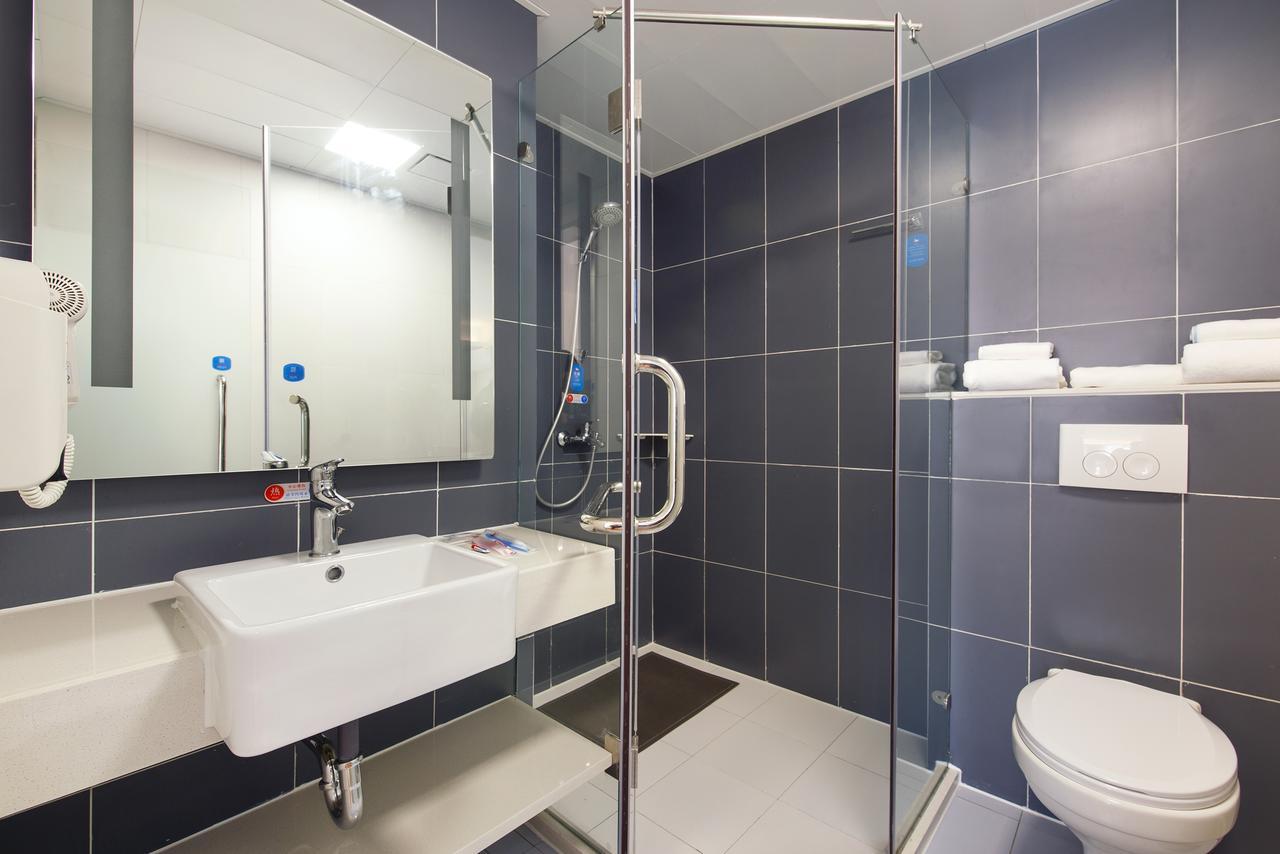 Hanting Hotel Shanghai Chunsha Jinhui Plaza Екстериор снимка