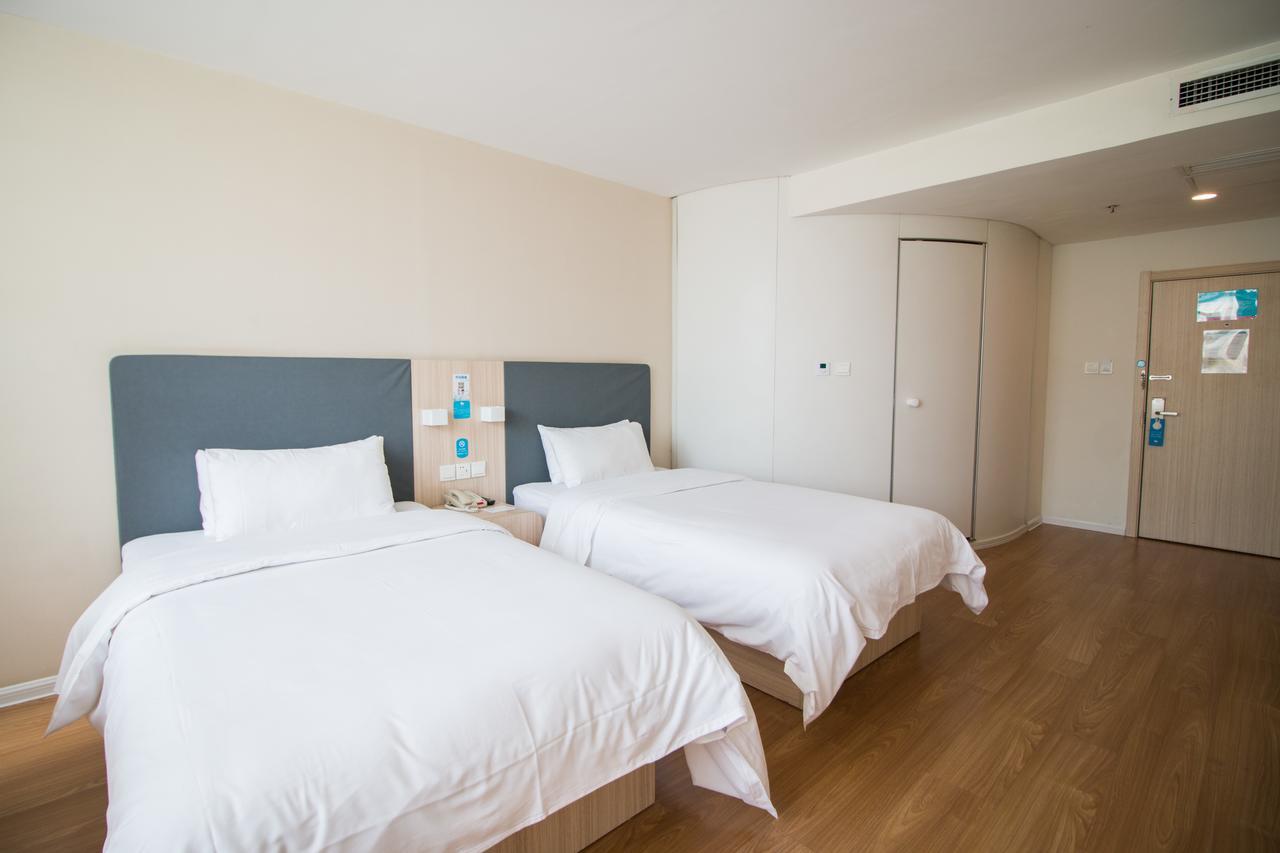 Hanting Hotel Shanghai Chunsha Jinhui Plaza Екстериор снимка
