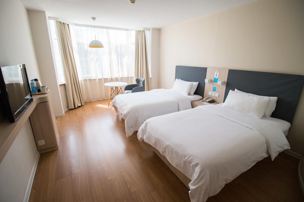 Hanting Hotel Shanghai Chunsha Jinhui Plaza Екстериор снимка