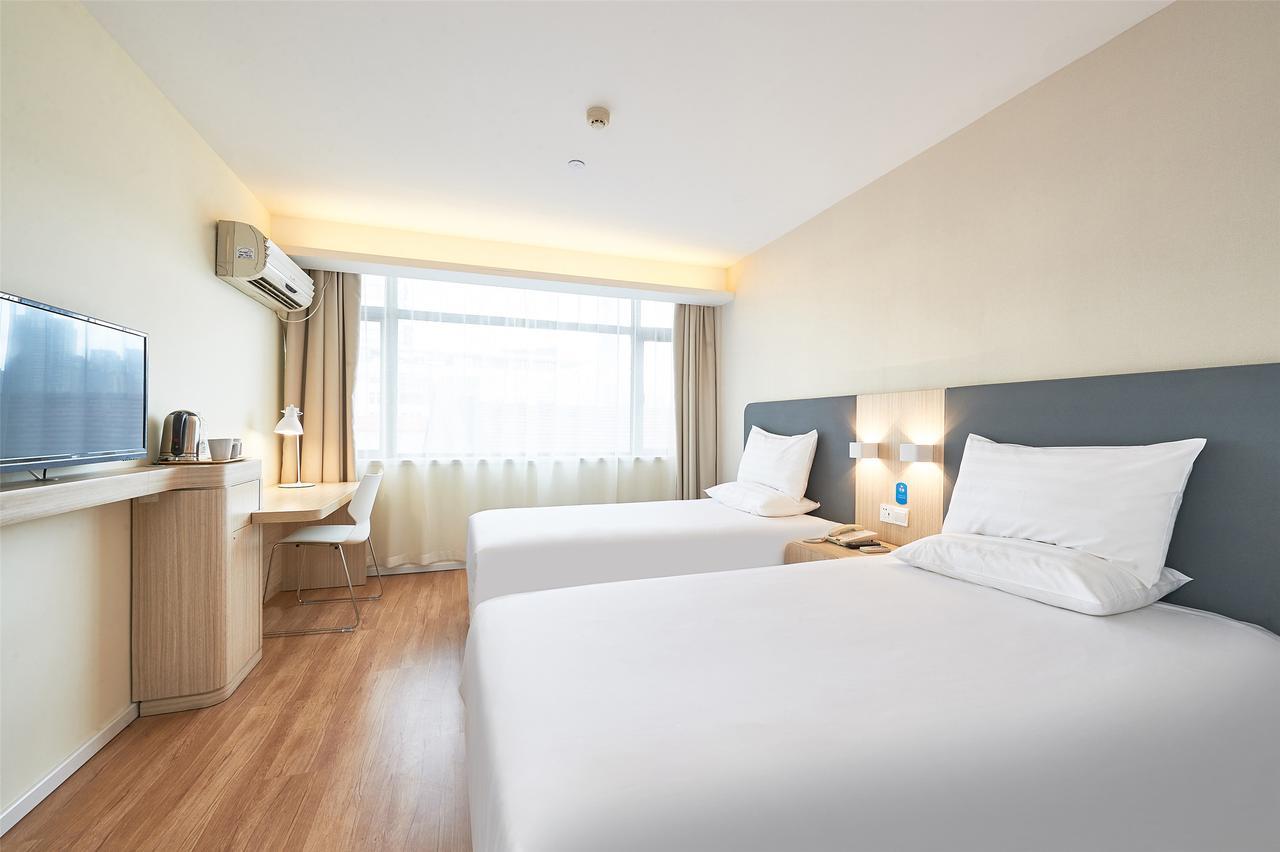 Hanting Hotel Shanghai Chunsha Jinhui Plaza Екстериор снимка