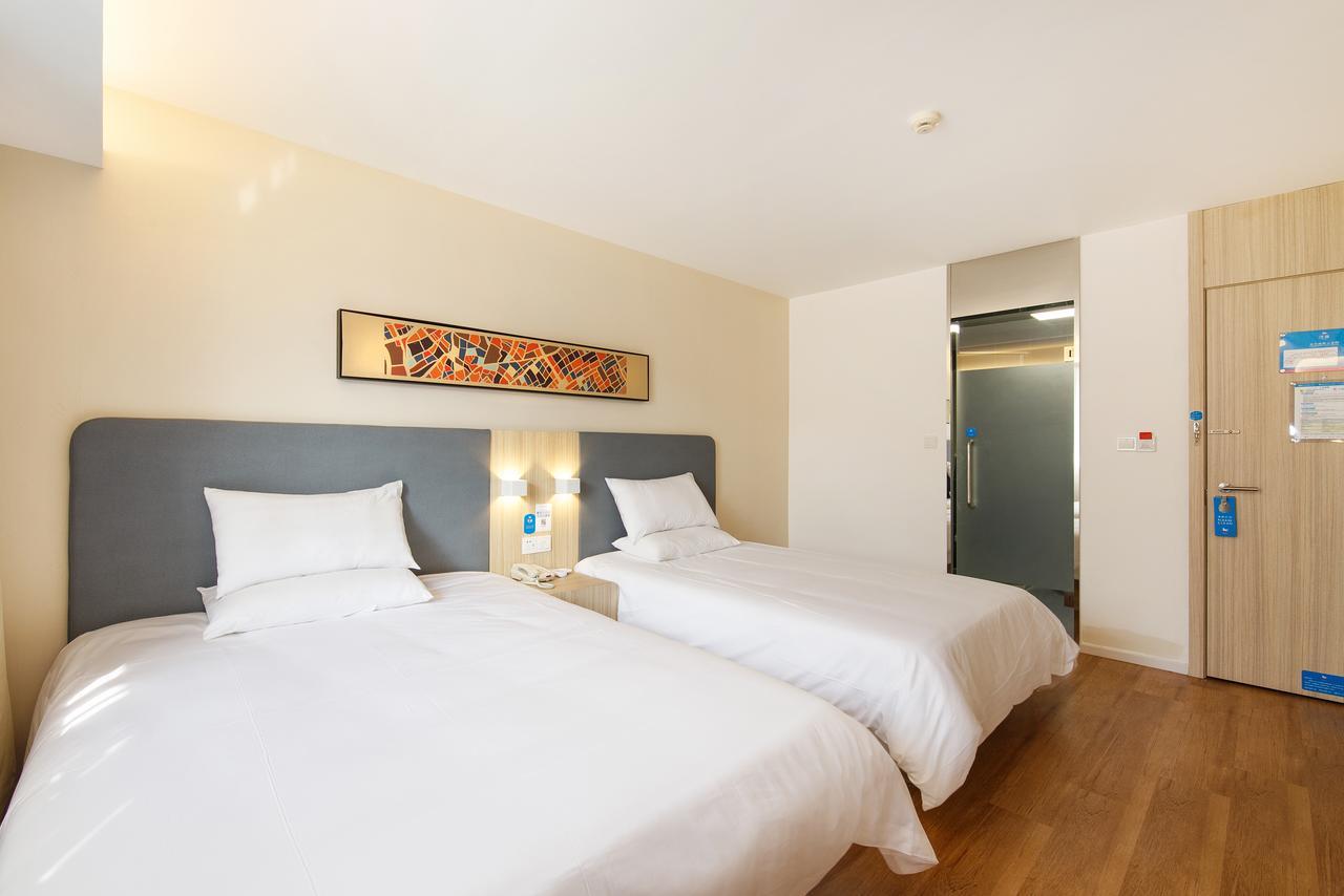 Hanting Hotel Shanghai Chunsha Jinhui Plaza Екстериор снимка