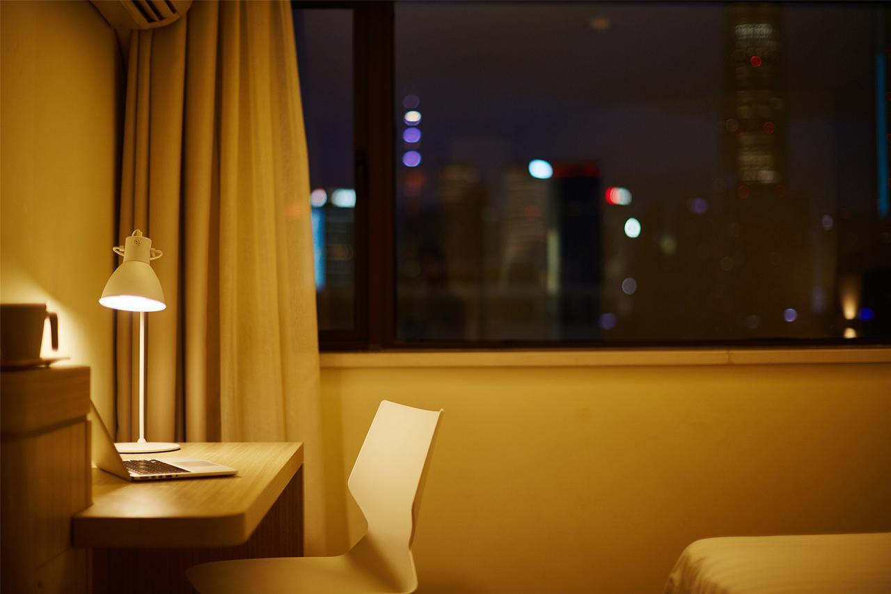 Hanting Hotel Shanghai Chunsha Jinhui Plaza Екстериор снимка