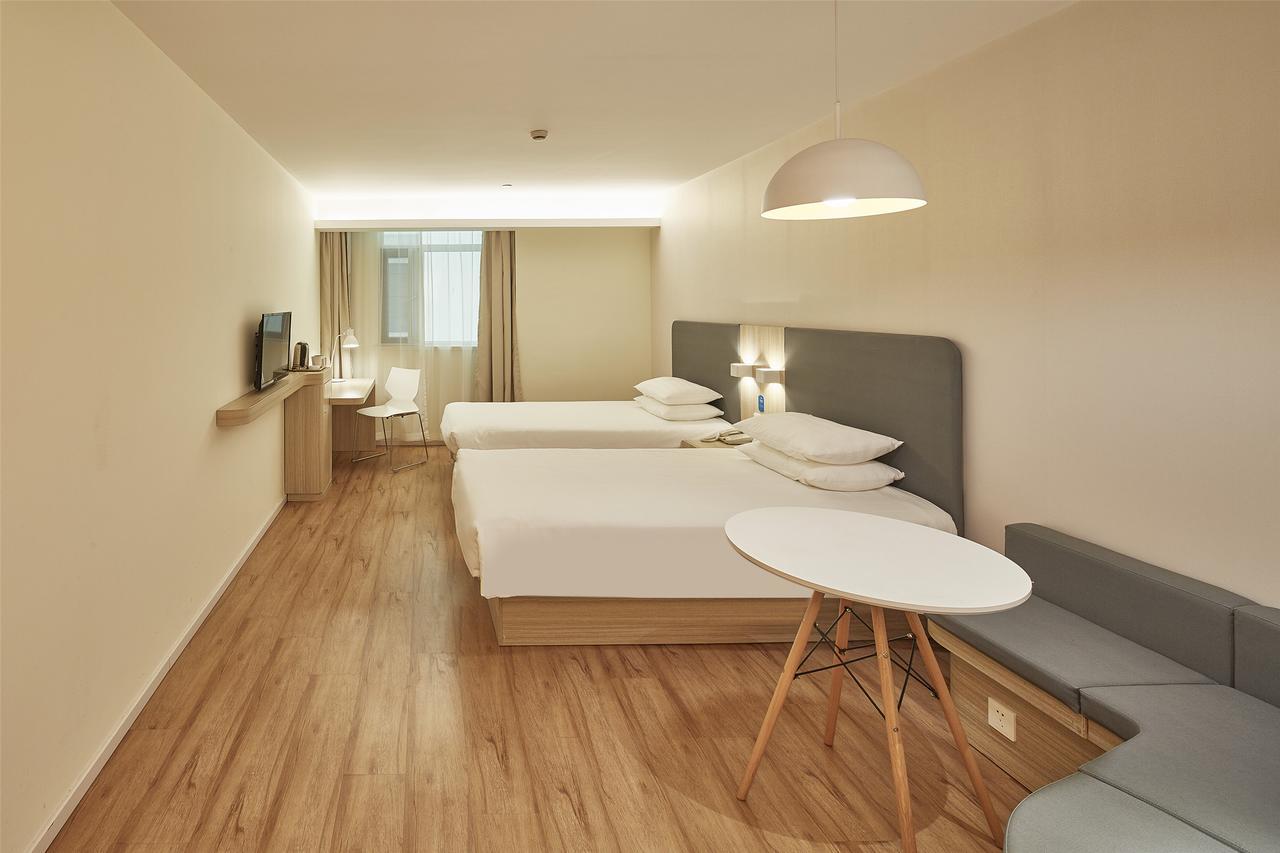 Hanting Hotel Shanghai Chunsha Jinhui Plaza Екстериор снимка