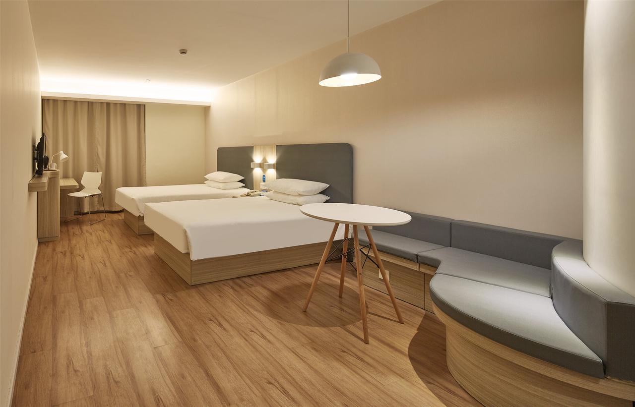 Hanting Hotel Shanghai Chunsha Jinhui Plaza Екстериор снимка