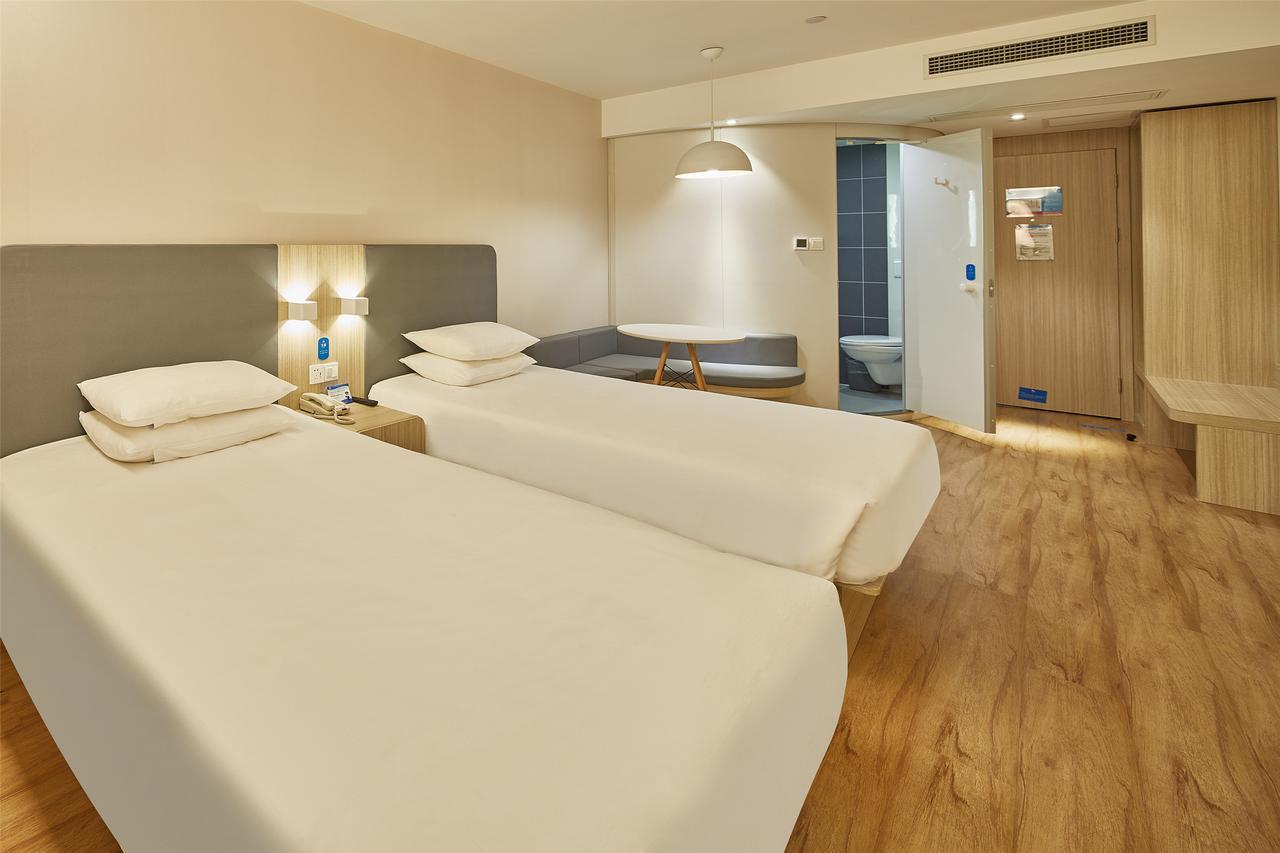Hanting Hotel Shanghai Chunsha Jinhui Plaza Екстериор снимка