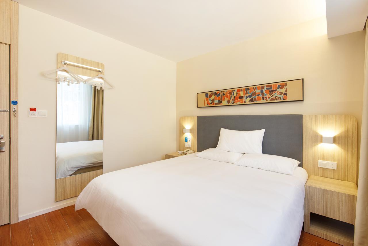 Hanting Hotel Shanghai Chunsha Jinhui Plaza Екстериор снимка