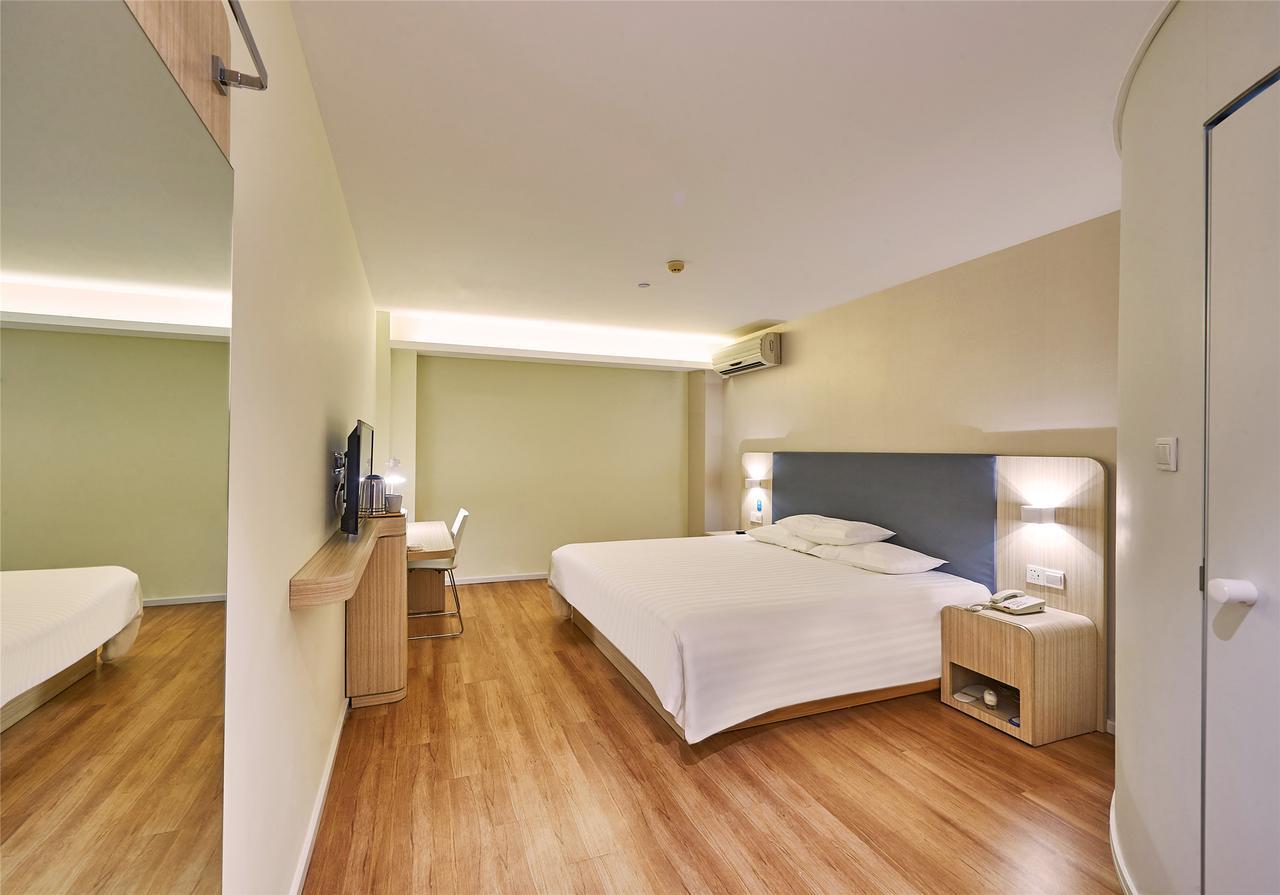 Hanting Hotel Shanghai Chunsha Jinhui Plaza Екстериор снимка