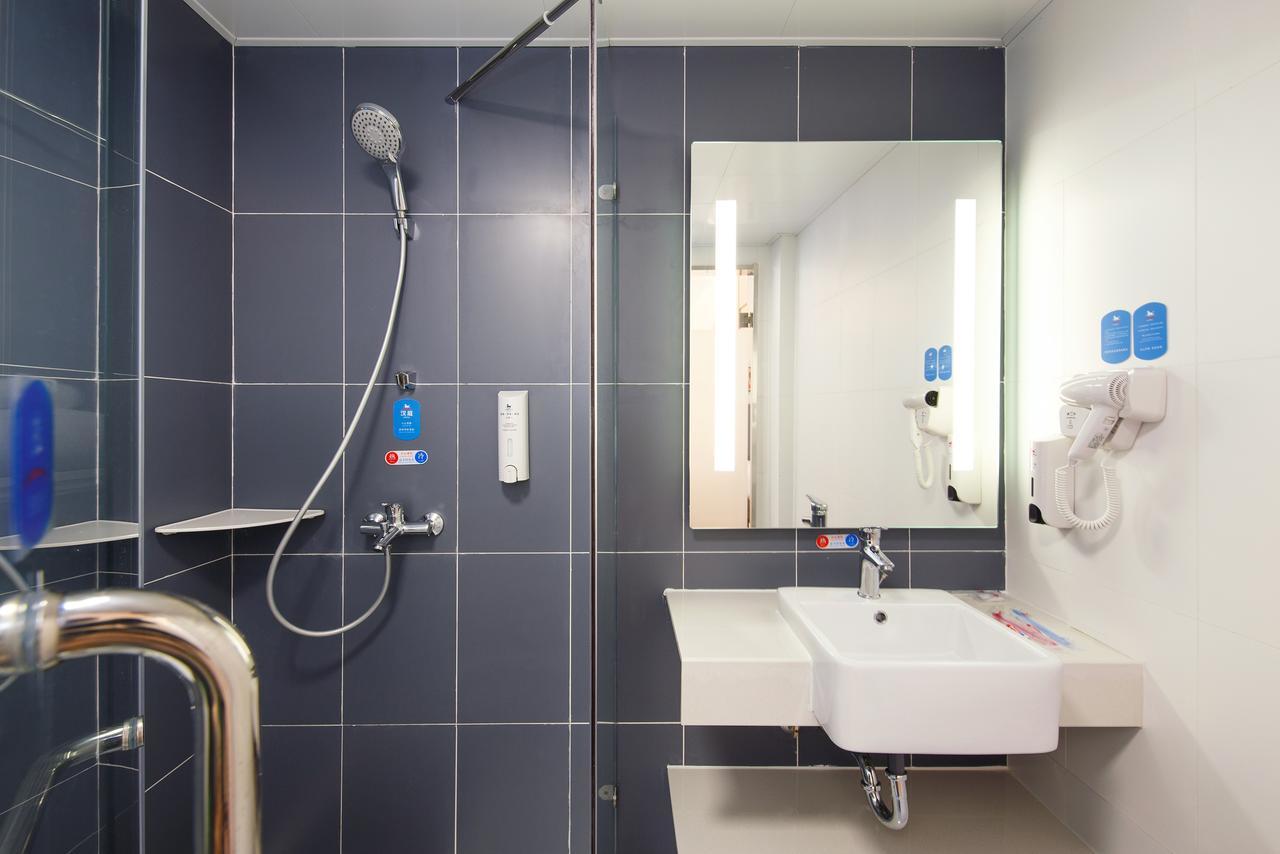 Hanting Hotel Shanghai Chunsha Jinhui Plaza Екстериор снимка