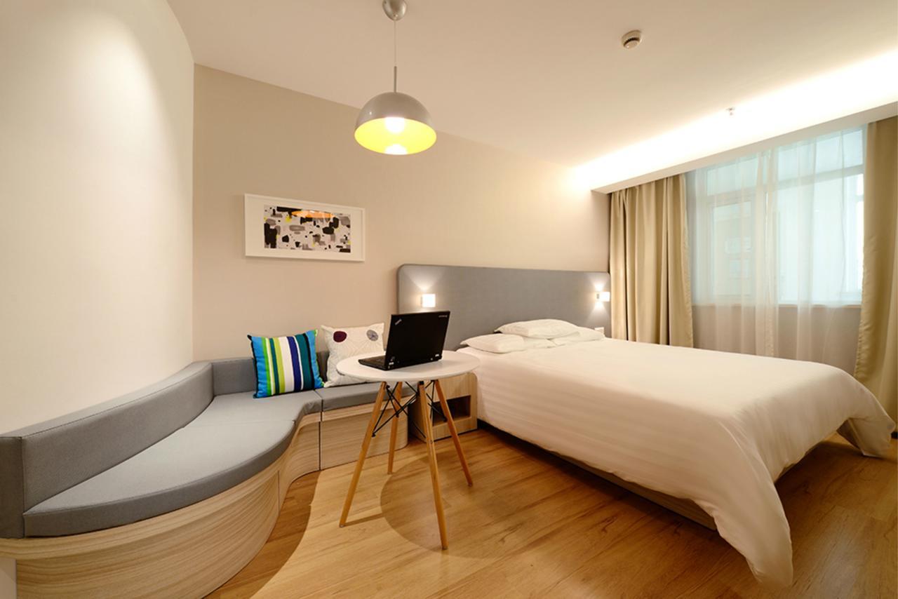 Hanting Hotel Shanghai Chunsha Jinhui Plaza Екстериор снимка